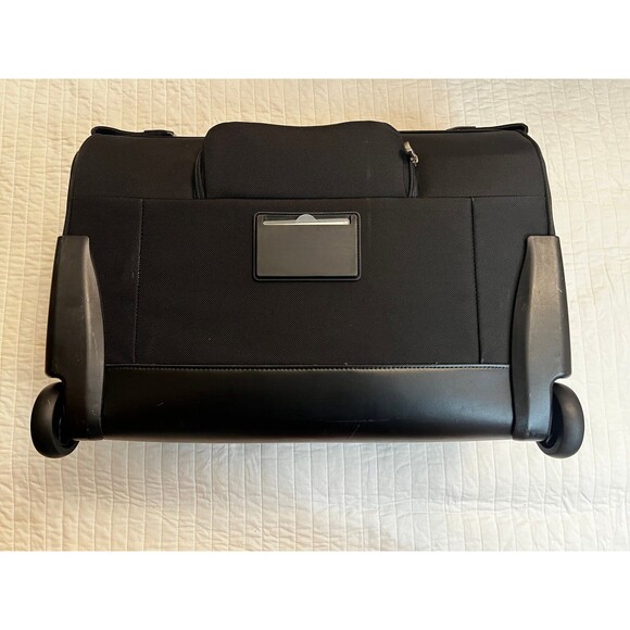 Victorinox Mobilzer NXT 4.0 Collection Wheeled Garment Bag Carry on suitcase - Picture 9 of 9